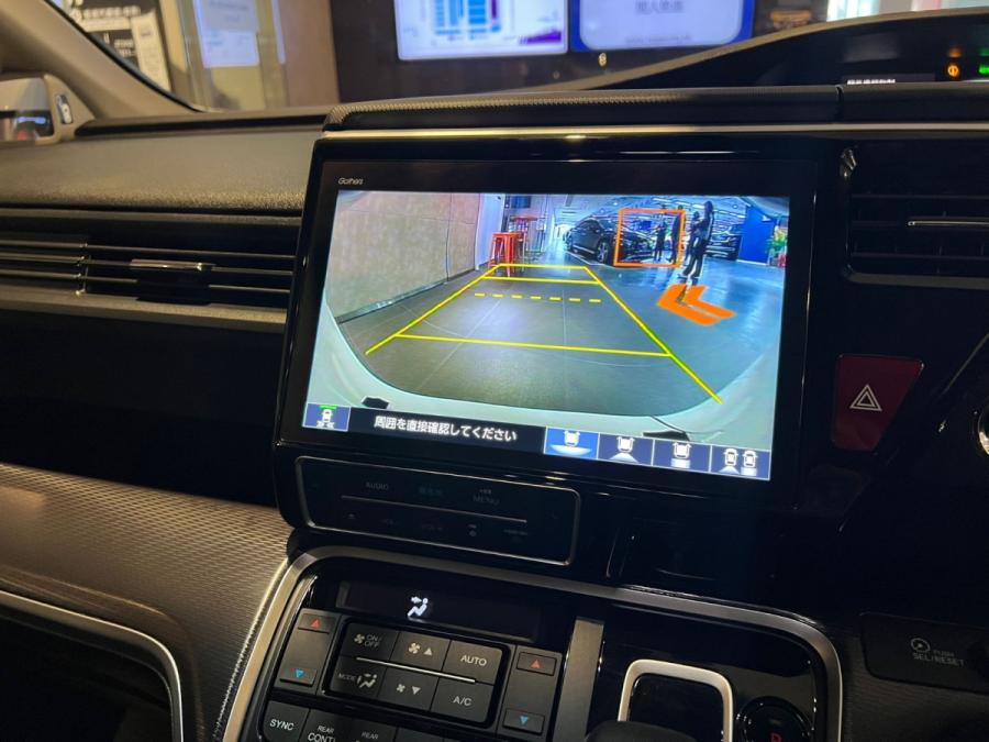 Stepwgn Spada EX e:HEV - Image 6