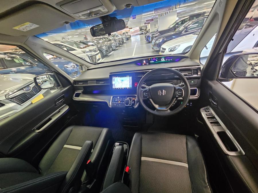 Stepwgn Hybrid GEX 2.0 - Image 3