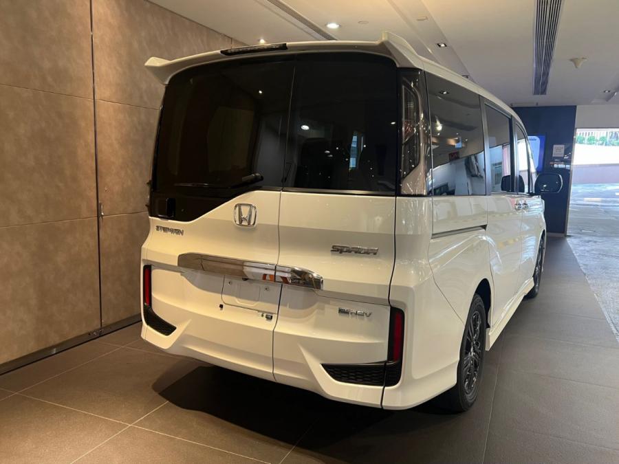 Stepwgn Spada EX e:HEV - Image 9