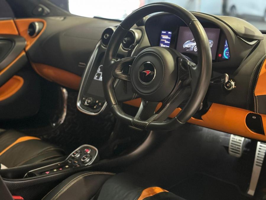 570S COUPE - Image 9