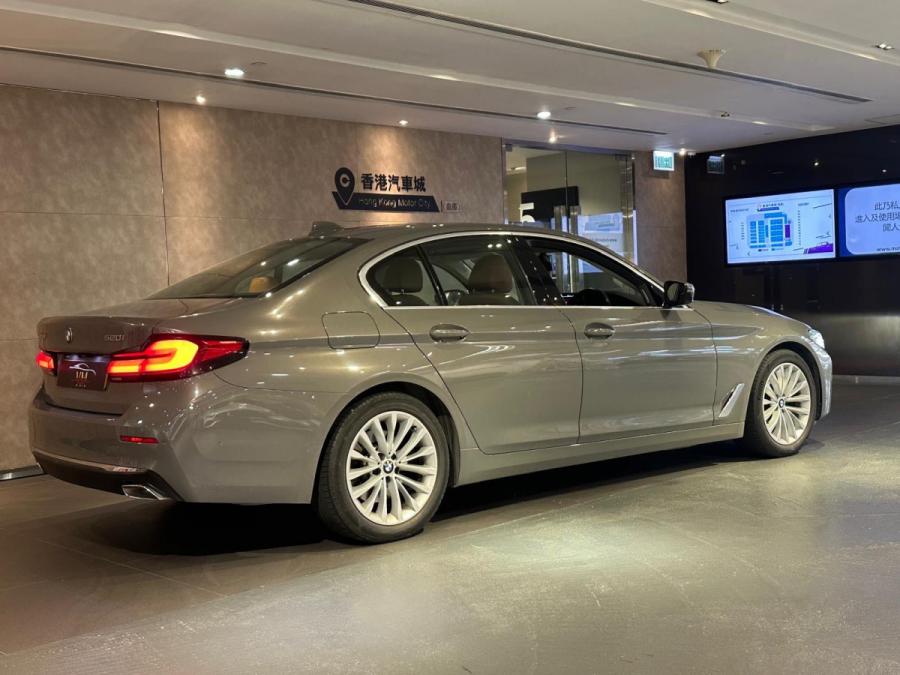 520i Saloon Luxury - Image 2