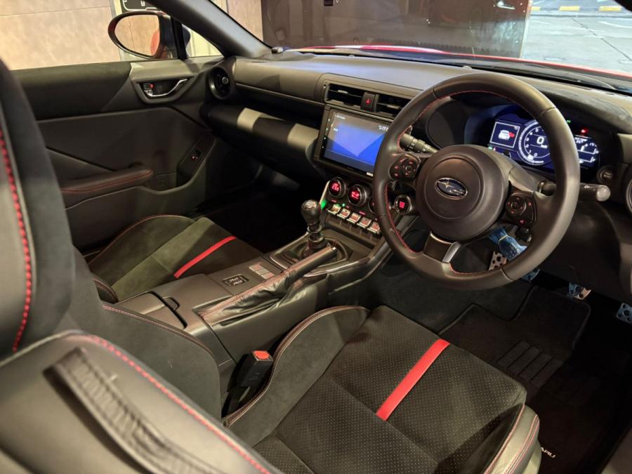 BRZ 2.4 6MT - Image 5