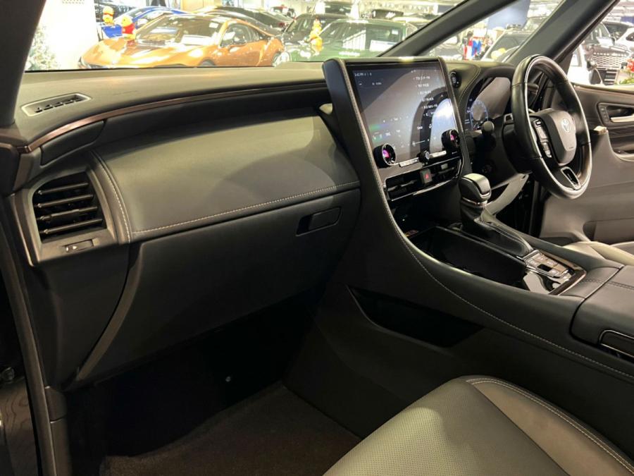 ALPHARD 250Z - Image 5