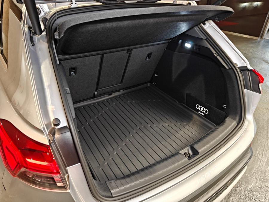 Q4 45 E-TRON - Image 11