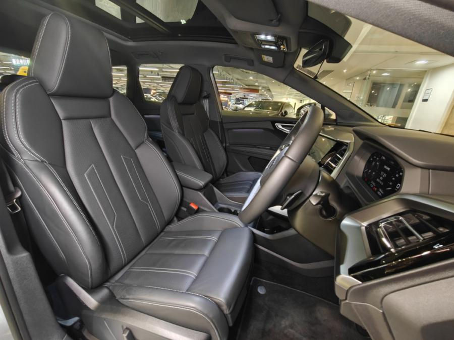 Q4 45 E-TRON - Image 17