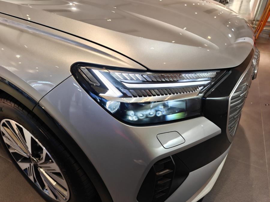 Q4 45 E-TRON - Image 5