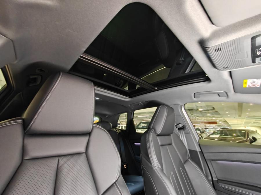 Q4 45 E-TRON - Image 2