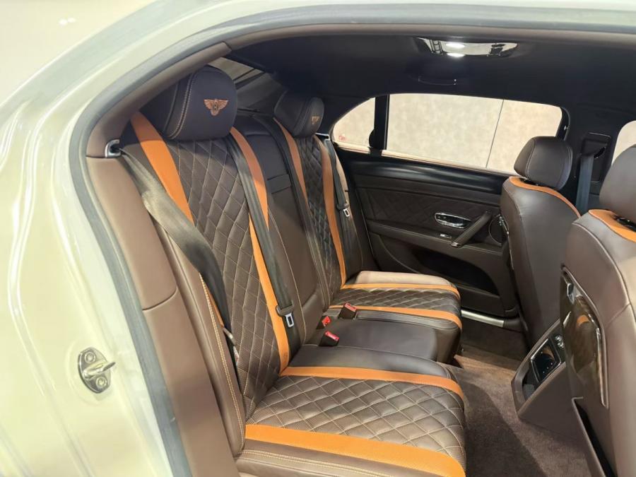 Flying Spur - Image 9