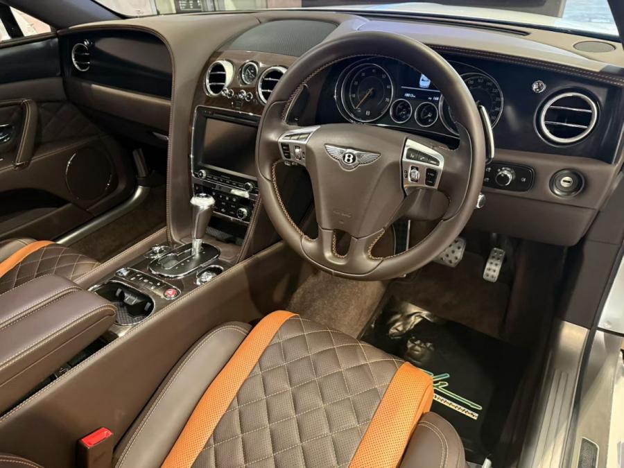 Flying Spur - Image 6