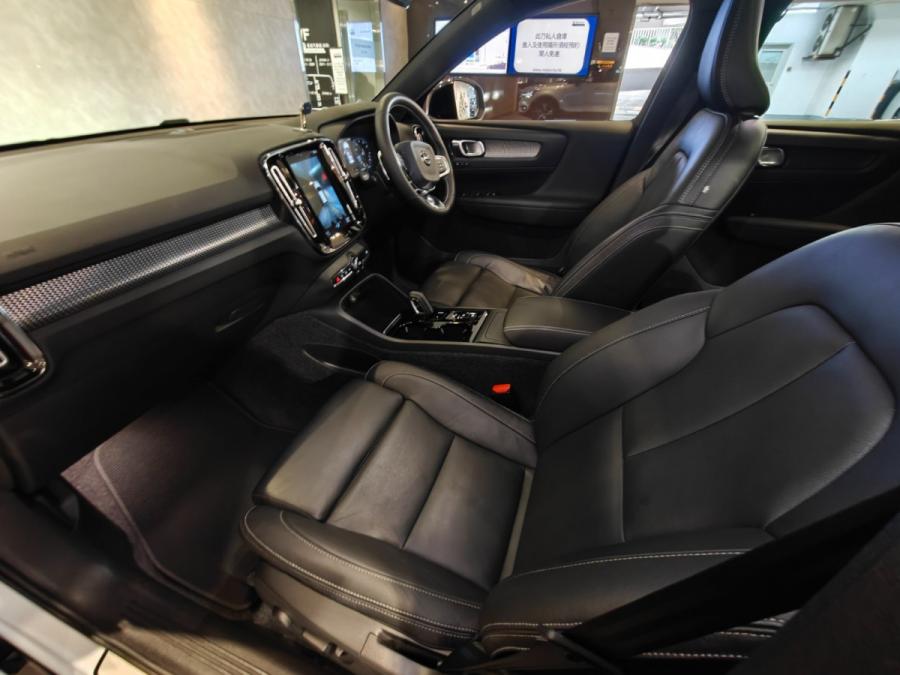 XC40 T5 R-DESIGN - Image 12