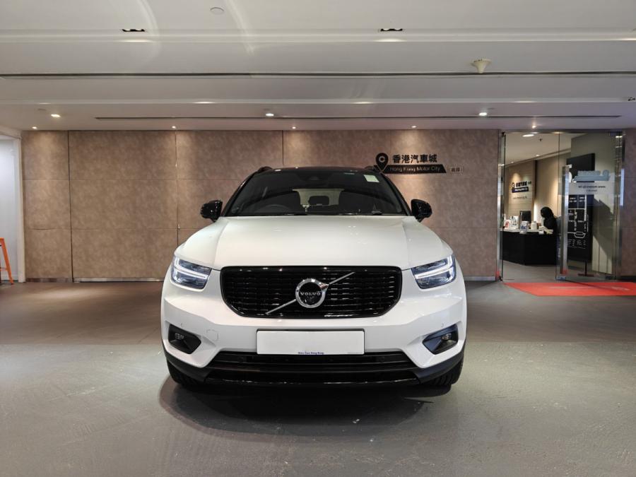 XC40 T5 R-DESIGN - Image 19