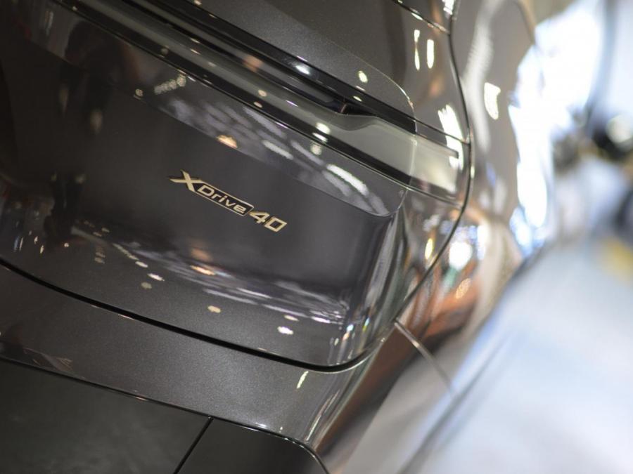 IX XDRIVE40 (I20) - Image 11