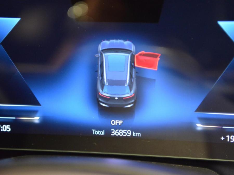 IX XDRIVE40 (I20) - Image 28