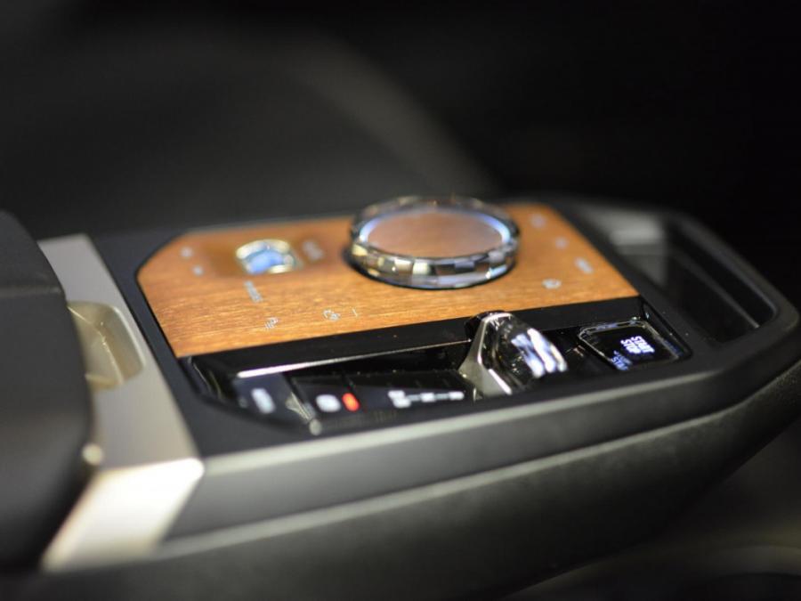 IX XDRIVE40 (I20) - Image 10