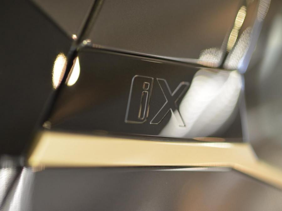 IX XDRIVE40 (I20) - Image 4