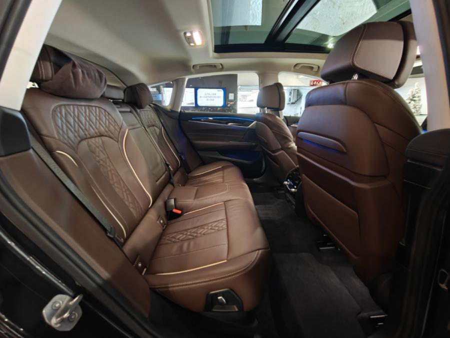 630iA GT LUXURY LINE - Image 16