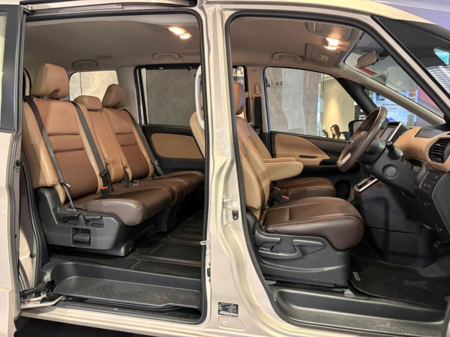 Serena Highway Star S-Hybrid - Image 4