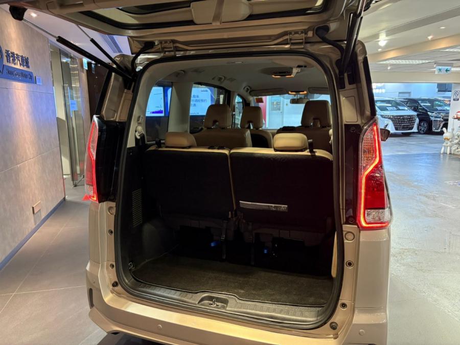 Serena Highway Star S-Hybrid - Image 5