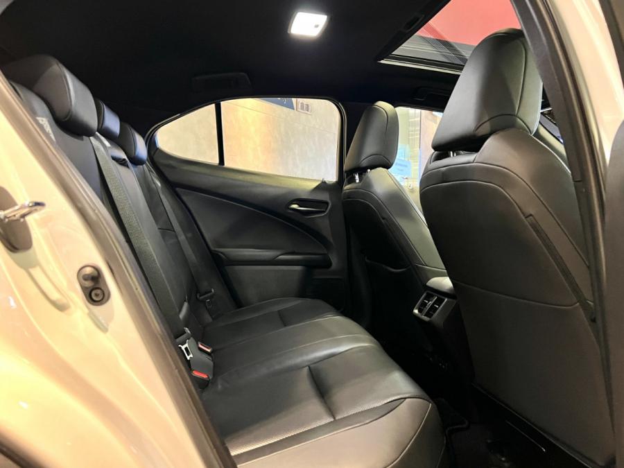 UX200 Ultimate - Image 10