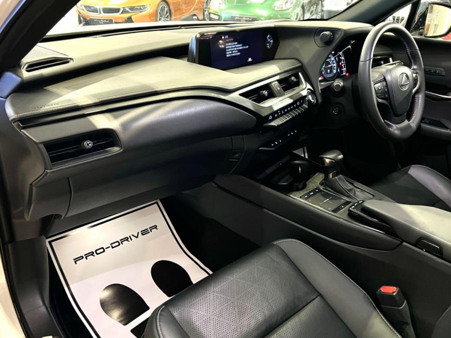 UX200 Ultimate - Image 8