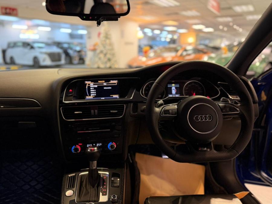 RS4 AVANT 4.2 QUATTRO - Image 13