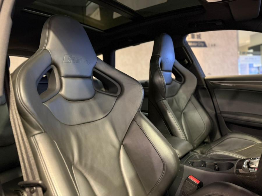 RS4 AVANT 4.2 QUATTRO - Image 14