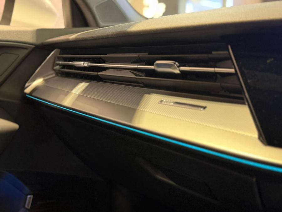 A3 SEDAN 35 TFSI S LINE - Image 11