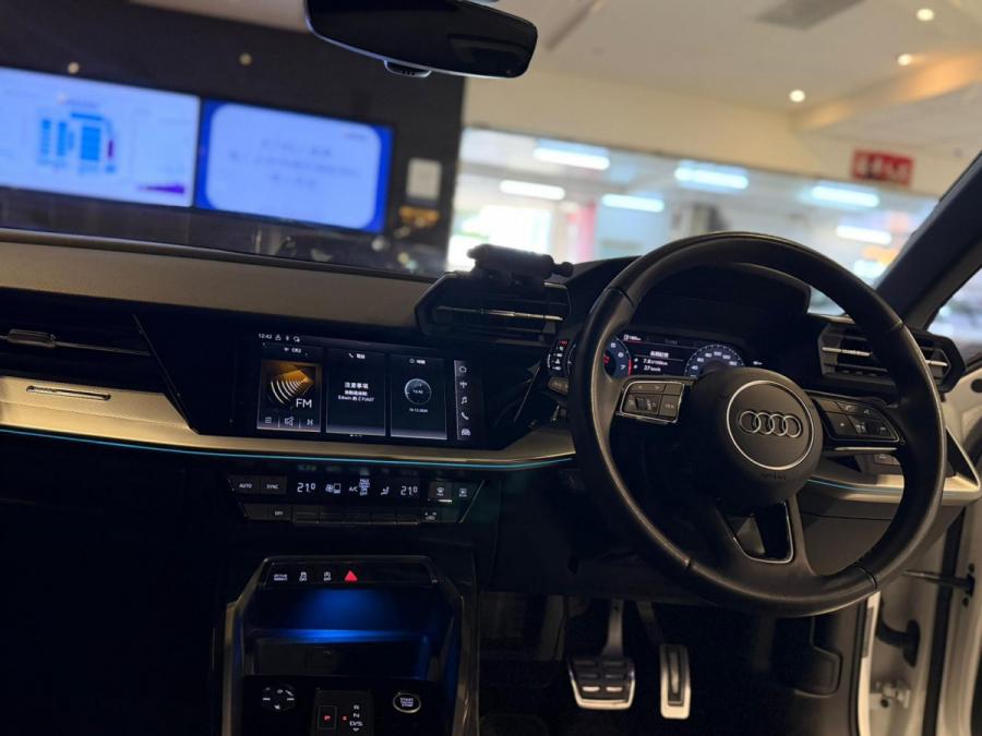 A3 SEDAN 35 TFSI S LINE - Image 9