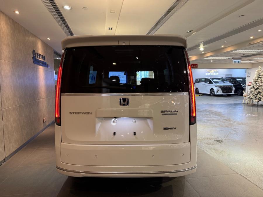 STEPWGN E:HEV PREMIUM LINE - Image 3