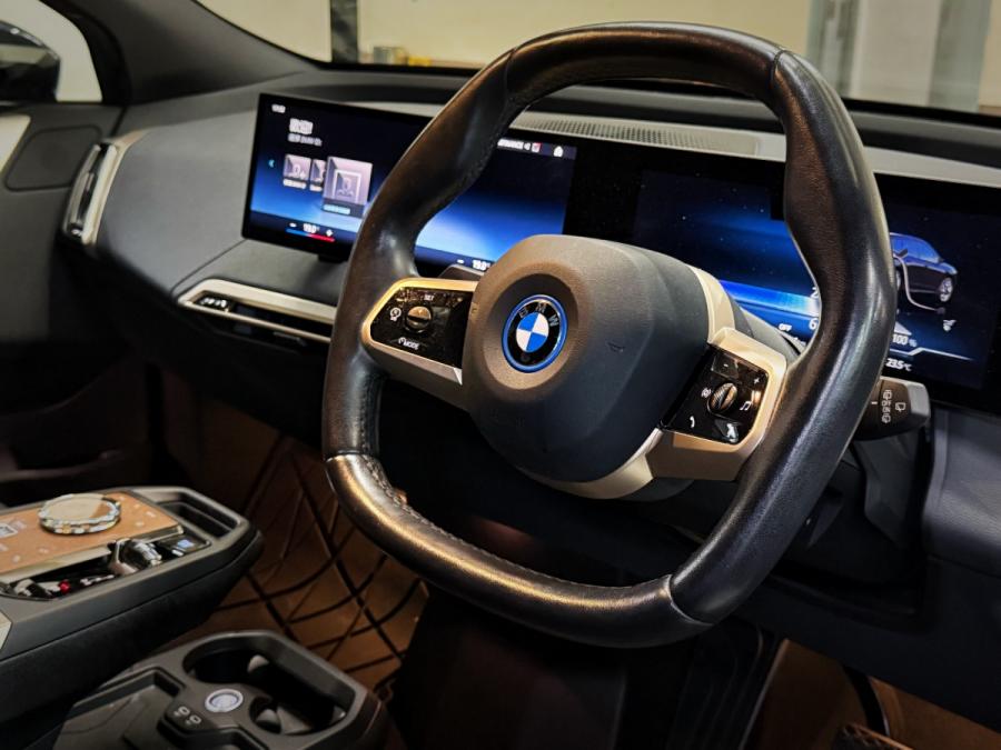 IX XDRIVE40 - Image 3