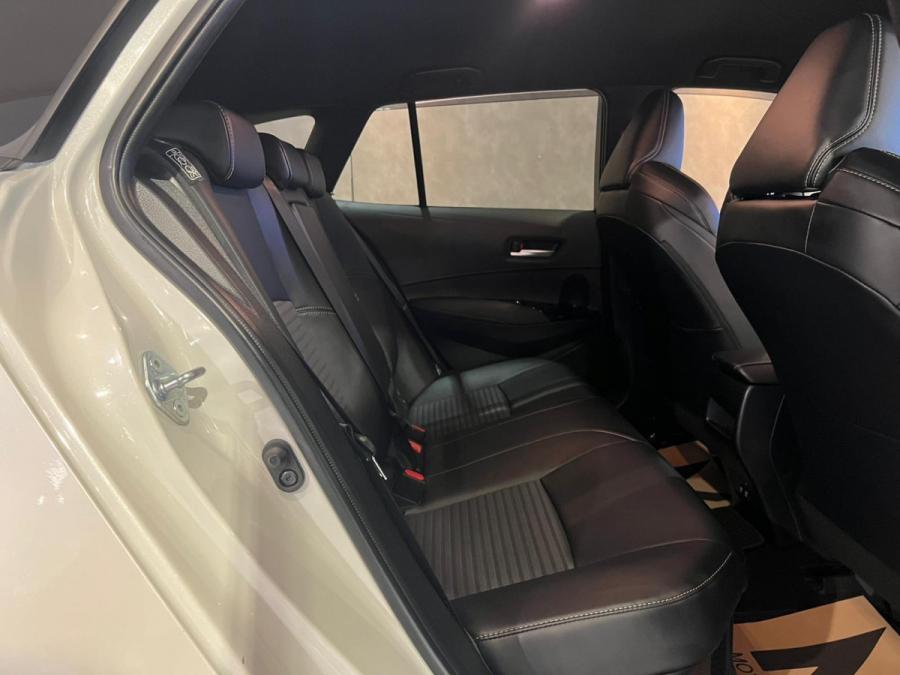 Corolla Touring Hybrid Modellista - Image 6