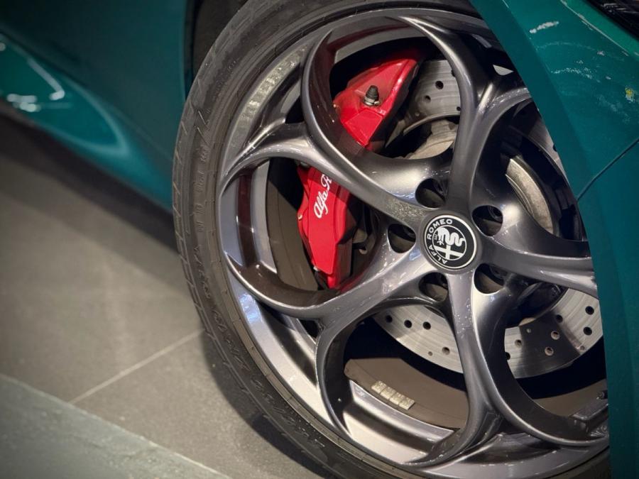 GIULIA QUADRIFOGLiO - Image 7