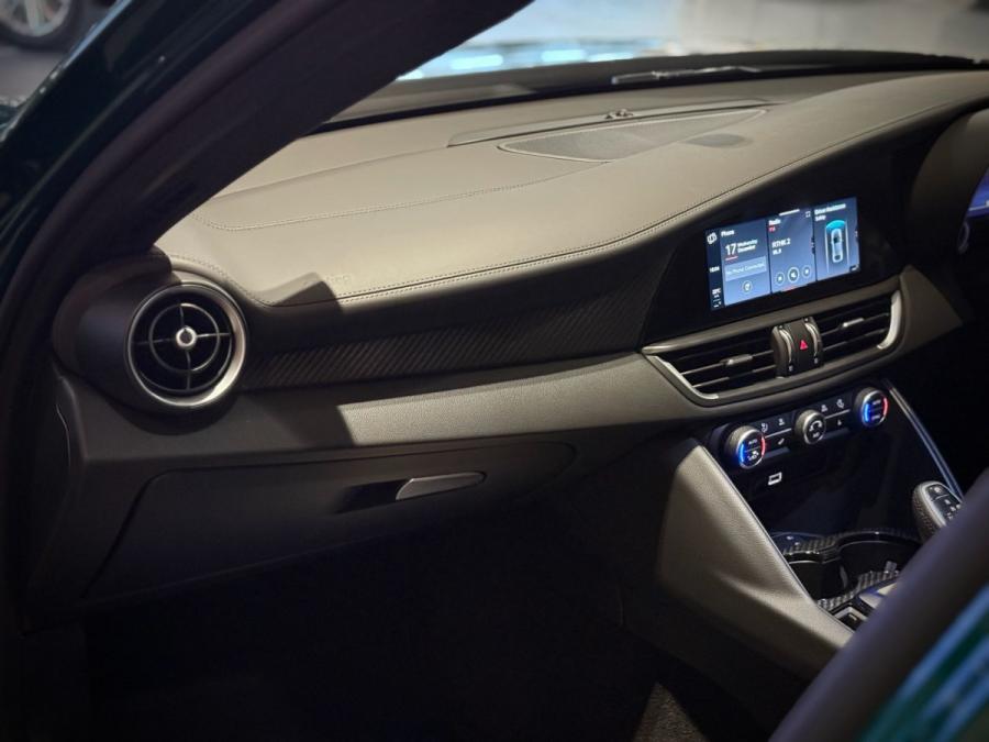 GIULIA QUADRIFOGLiO - Image 12