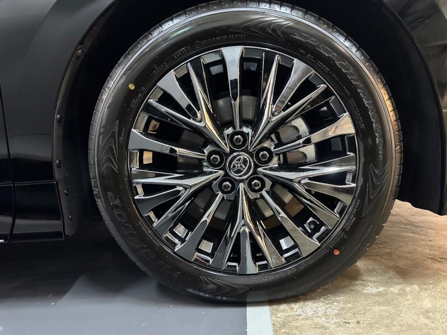 Vellfire 2.4  Turbo - Image 6