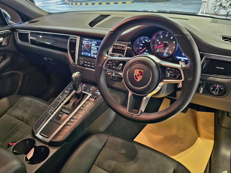 MACAN S - Image 5