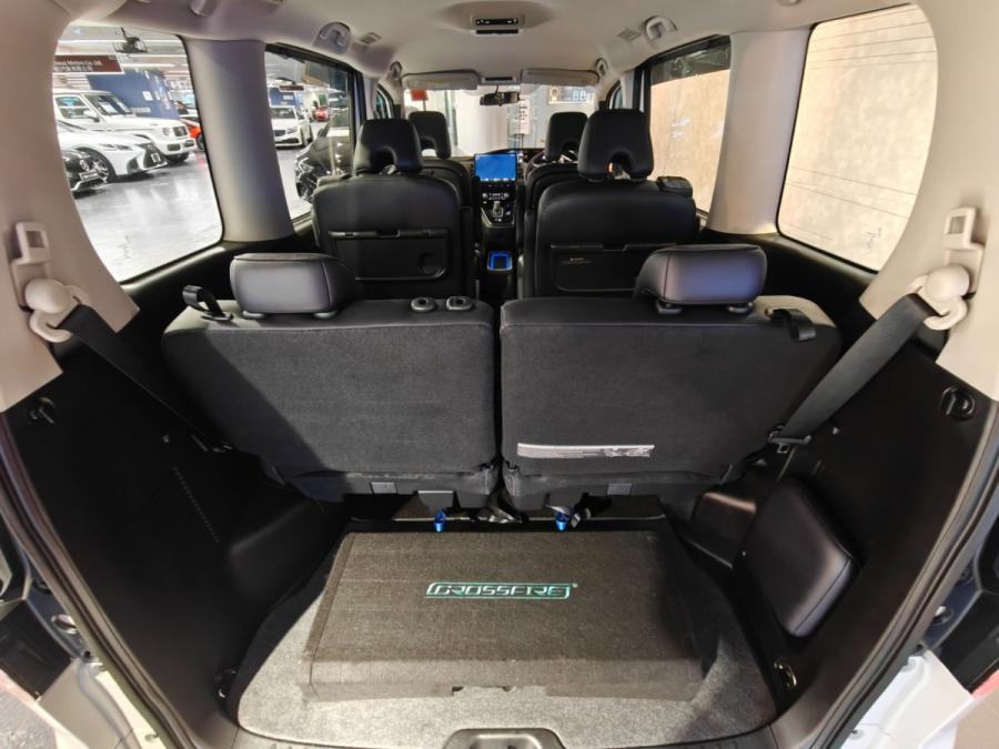 SERENA e-POWER HIGHWAY STAR - Image 8