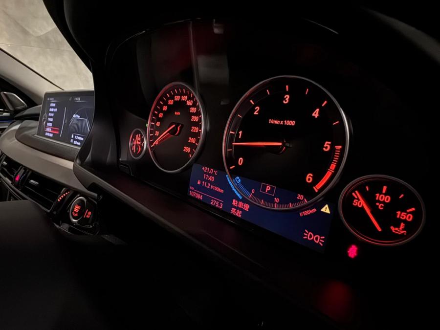 X5 XDRIVE30D - Image 6