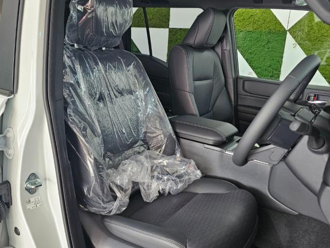 LAND CRUISER 250VX - Image 2