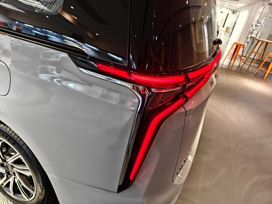 MIFA9 LUXURY - Image 12