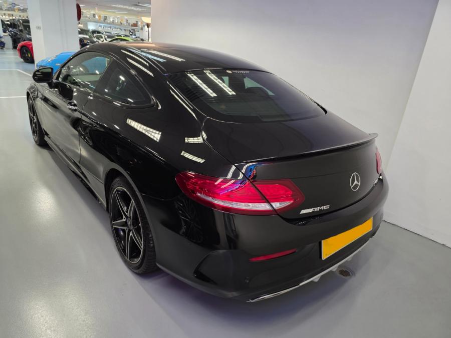 AMG C43 Coupe 4MATIC - Image 11