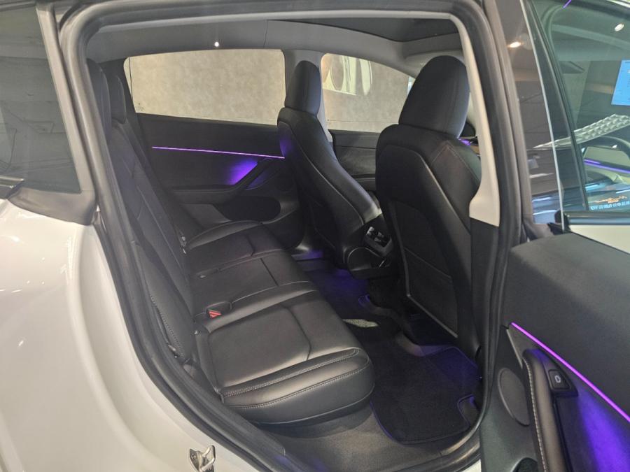 MODEL Y RWD - Image 4