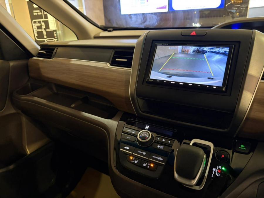 FREED HYBRID 7座 - Image 4