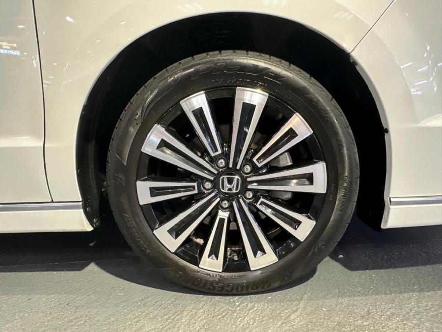 STEPWGN E:HEV PREMIUM LINE - Image 8