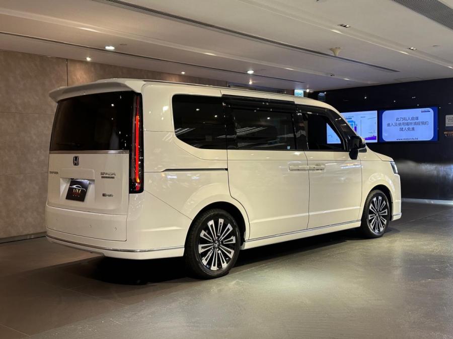 STEPWGN E:HEV PREMIUM LINE - Image 2