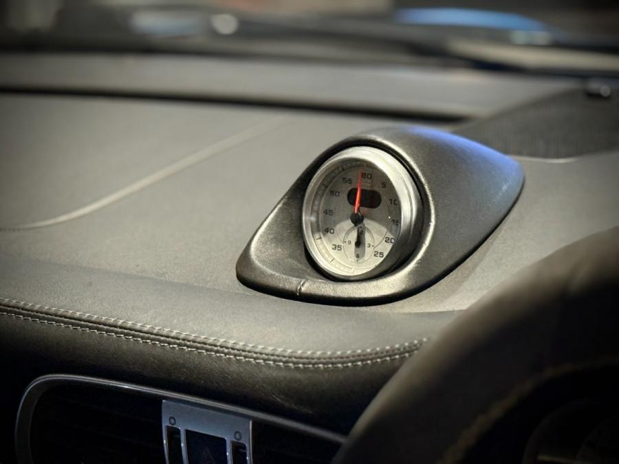 911 997 CARRERA S MANUAL - Image 8