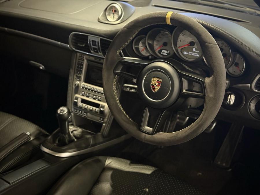 911 997 CARRERA S MANUAL - Image 9