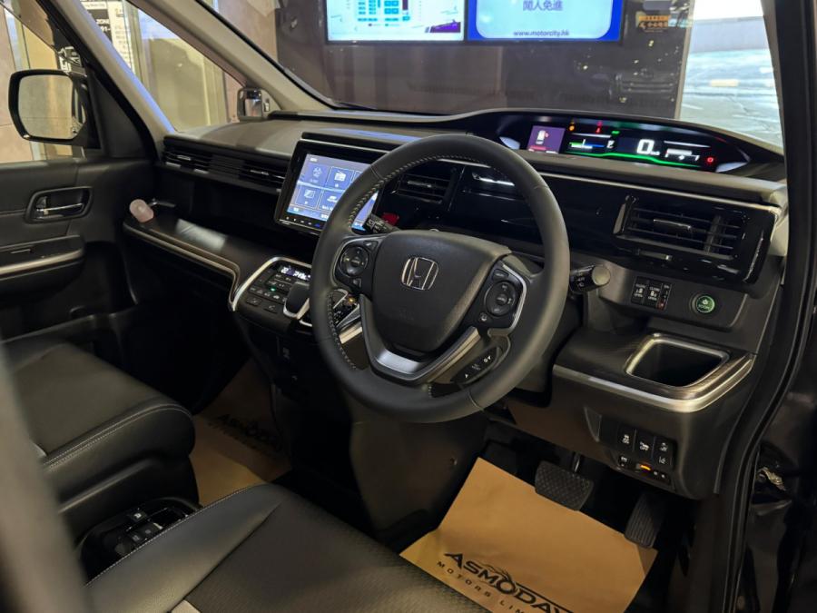 Stepwgn Hybrid EX Cool - Image 4