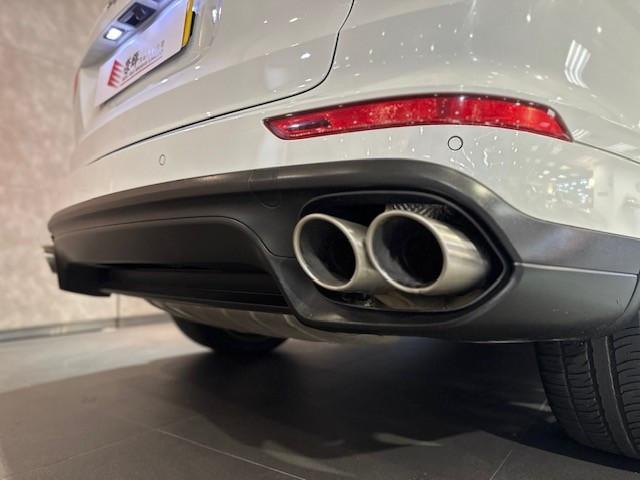 行貨Cayenne S V6+Turbo - Image 13