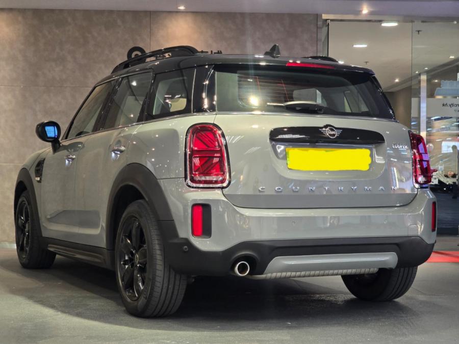 COUNTRYMAN - Image 3