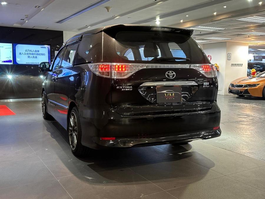 ESTIMA 2.4 Hybrid - Image 3